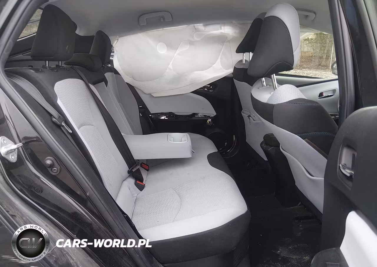 2020 Toyota Prius Le Awd-E VIN:JTDL9RFUXL3013939 - 7