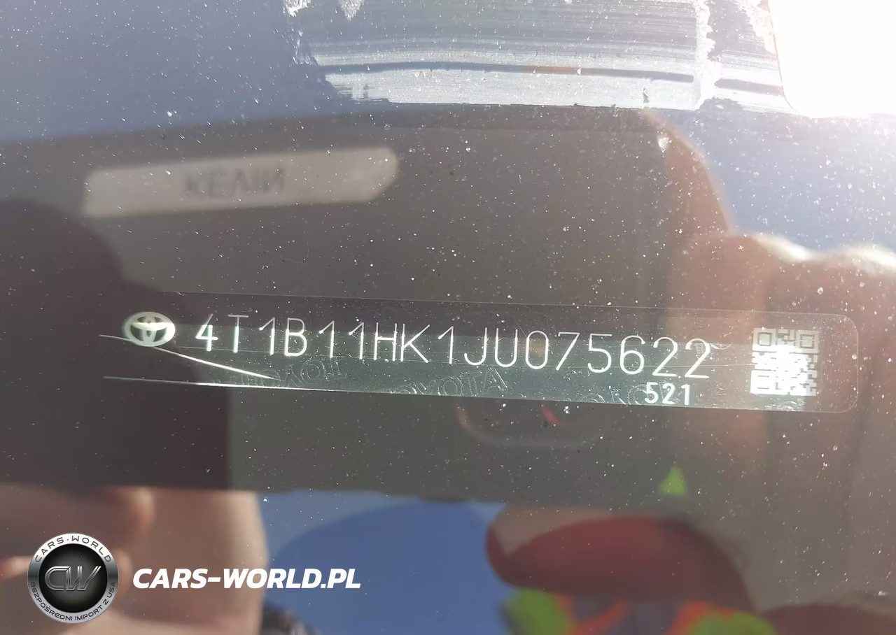 2018 Toyota Camry Se VIN:4T1B11HK1JU075622 - 17