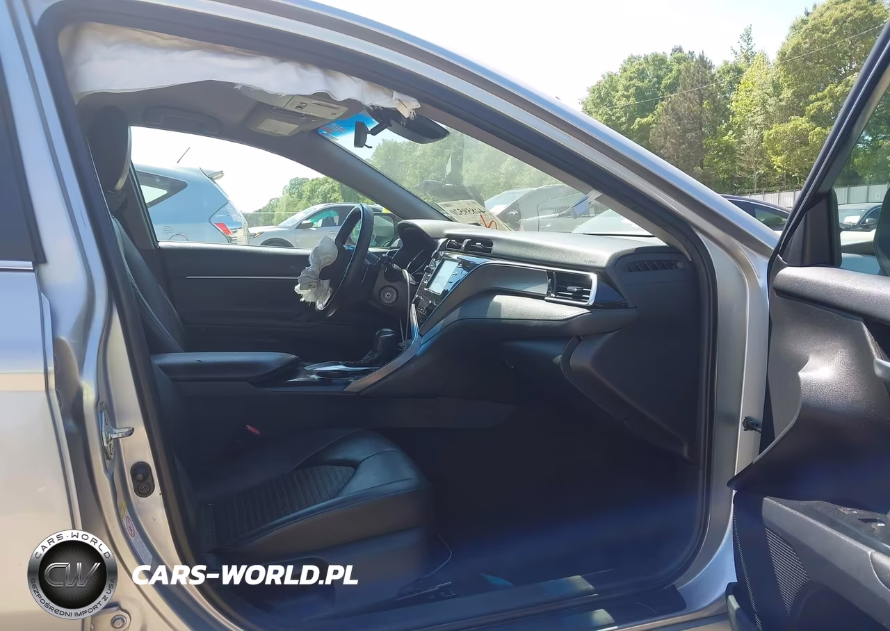 2018 Toyota Camry Se VIN:4T1B11HK1JU075622 - 5