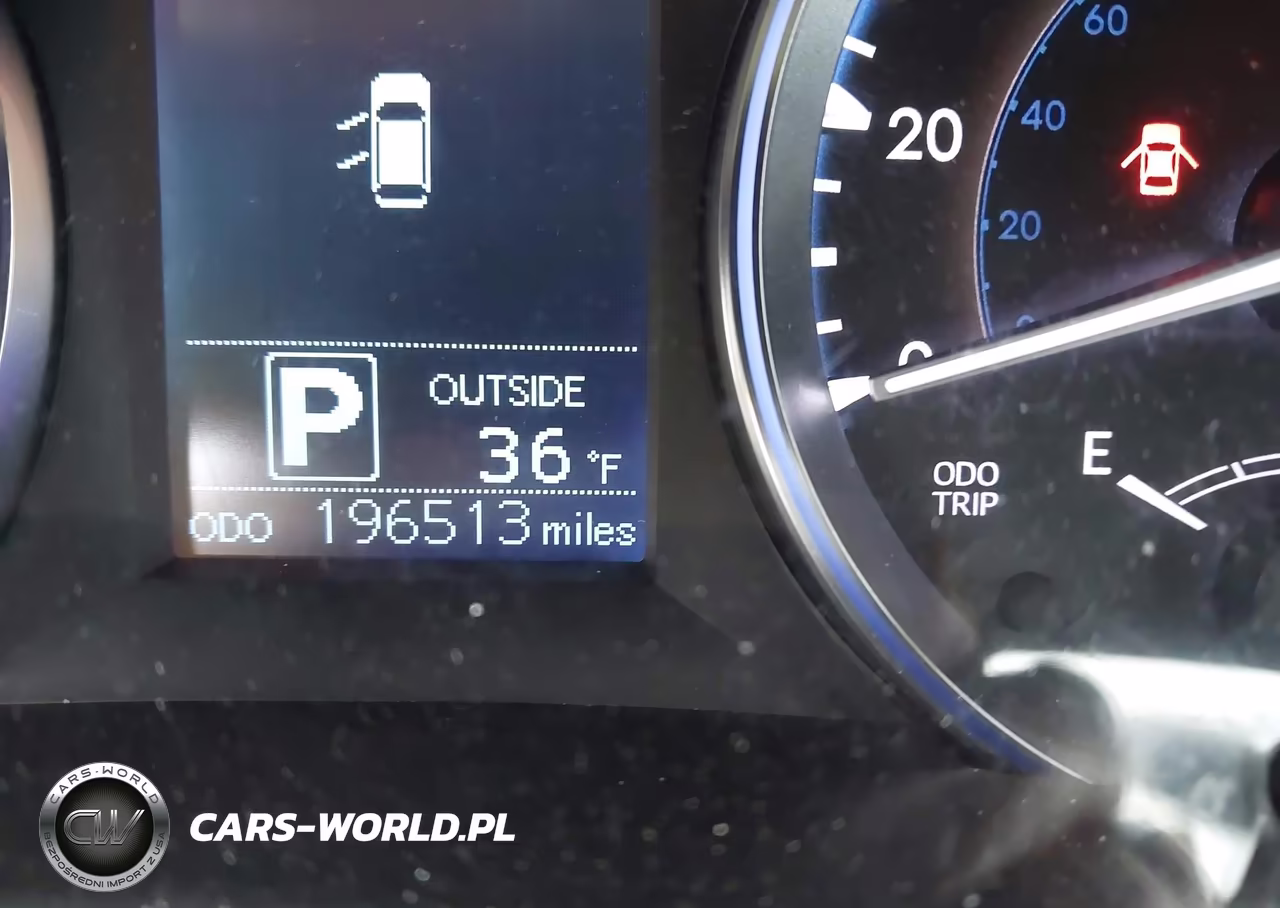 2015 Toyota Highlander Le V6 VIN:5TDBKRFH2FS126631 - 15