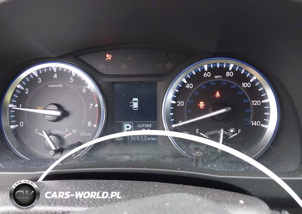 2015 Toyota Highlander Le V6 VIN:5TDBKRFH2FS126631 - 7