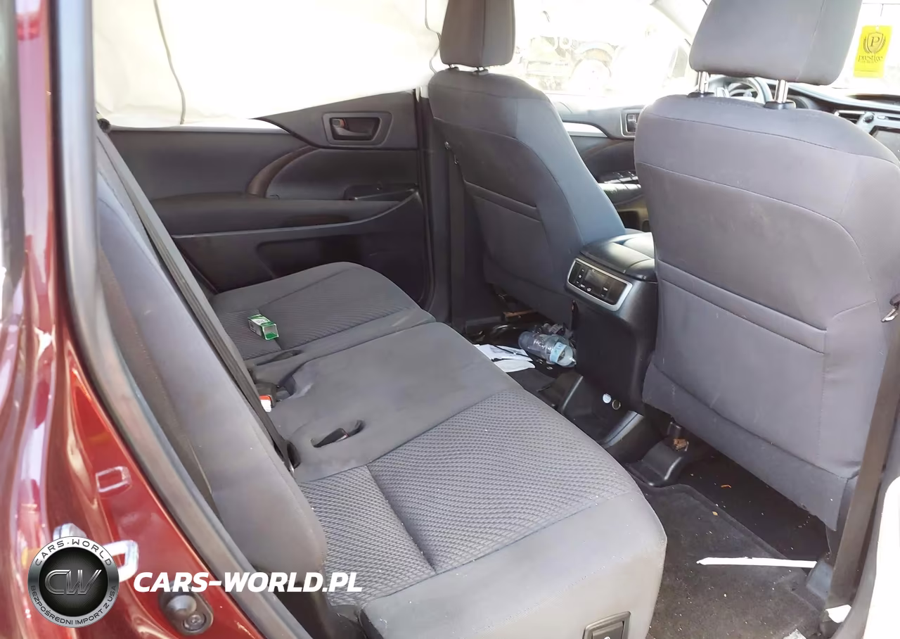 2015 Toyota Highlander Le V6 VIN:5TDBKRFH2FS126631 - 8