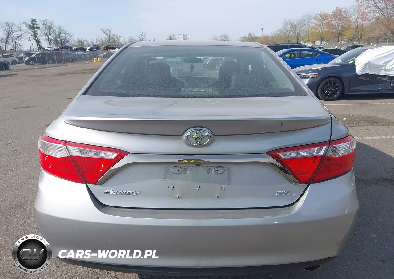 2015 Toyota Camry Se VIN:4T1BF1FKXFU902755 - 16