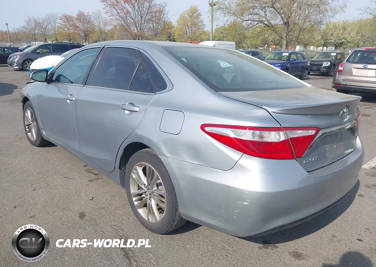 2015 Toyota Camry Se VIN:4T1BF1FKXFU902755 - 3