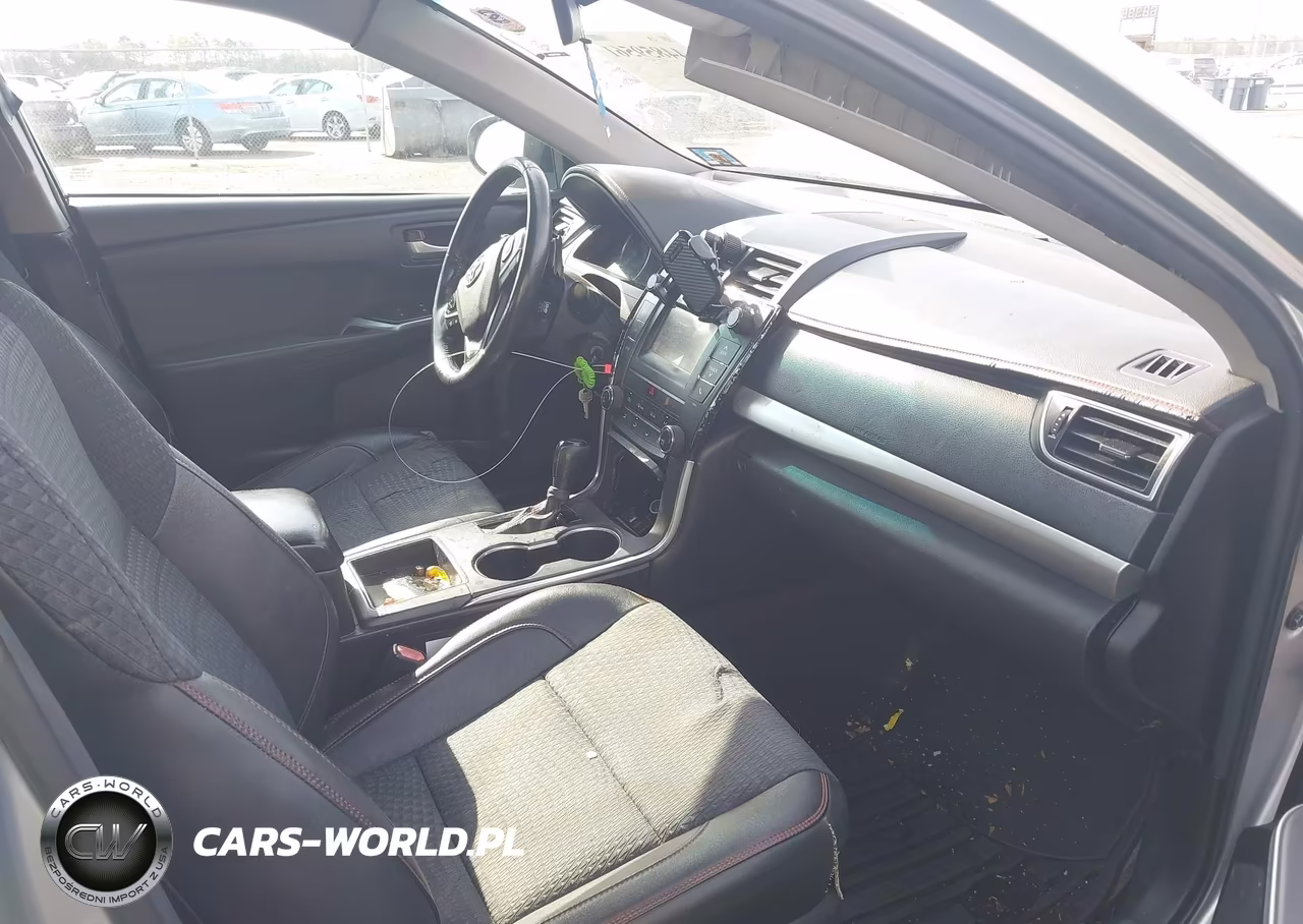 2015 Toyota Camry Se VIN:4T1BF1FKXFU902755 - 5