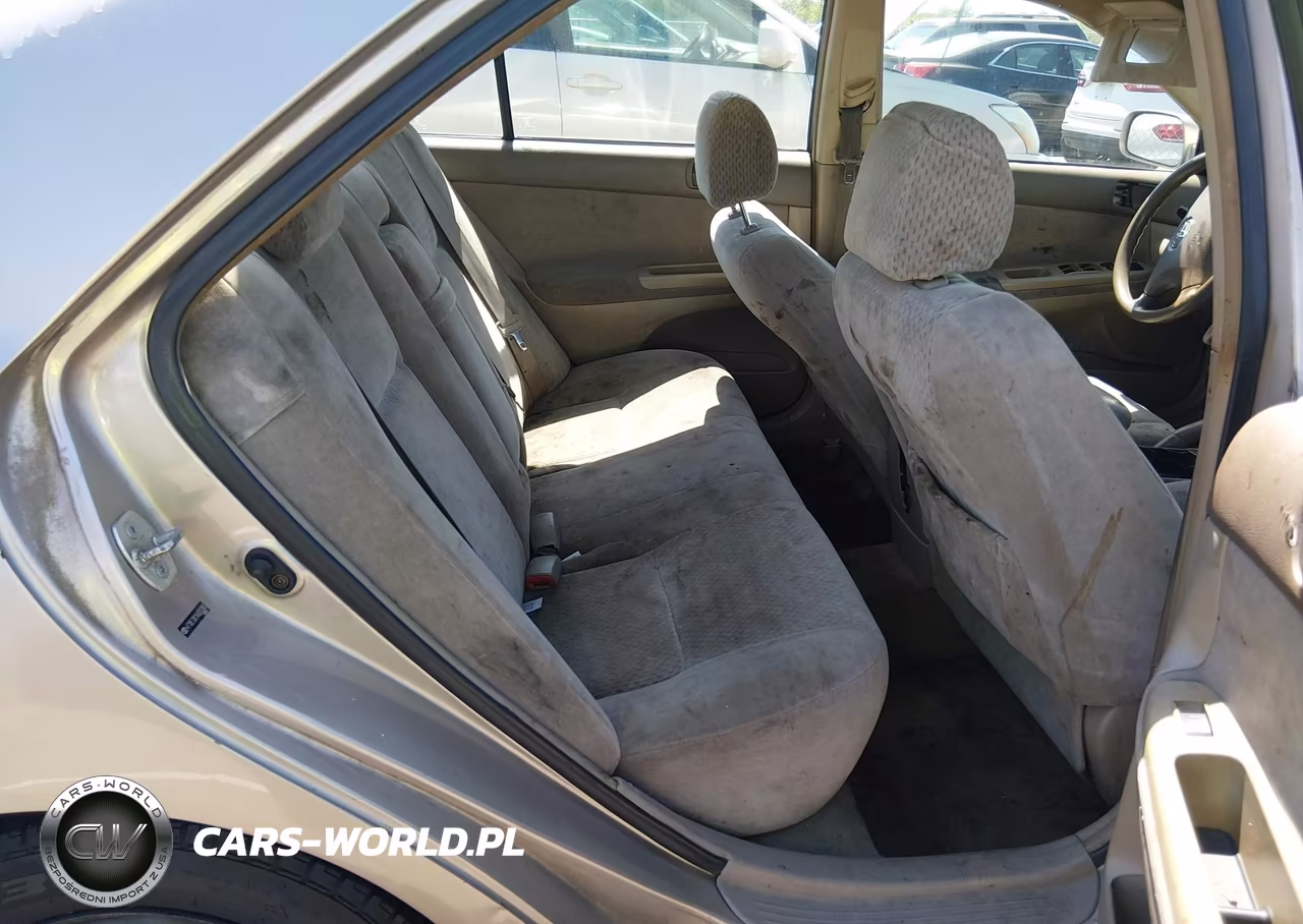 2004 Toyota Camry Le VIN:4T1BE32K14U825260 - 8