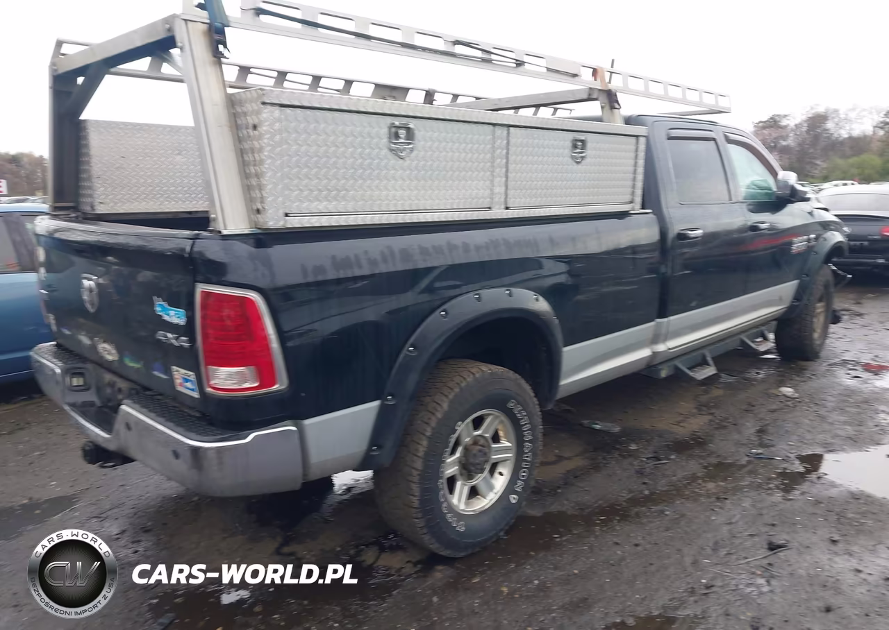 2013 Ram 2500 Laramie VIN:3C6UR5KL3DG522903 - 4