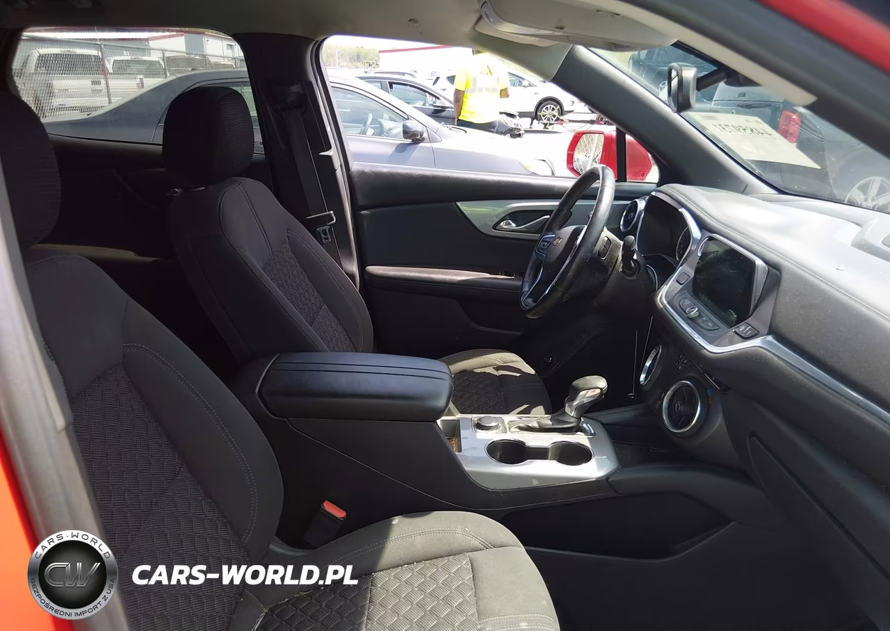 2019 Chevrolet Blazer VIN:3GNKBBRA8KS697320 - 5