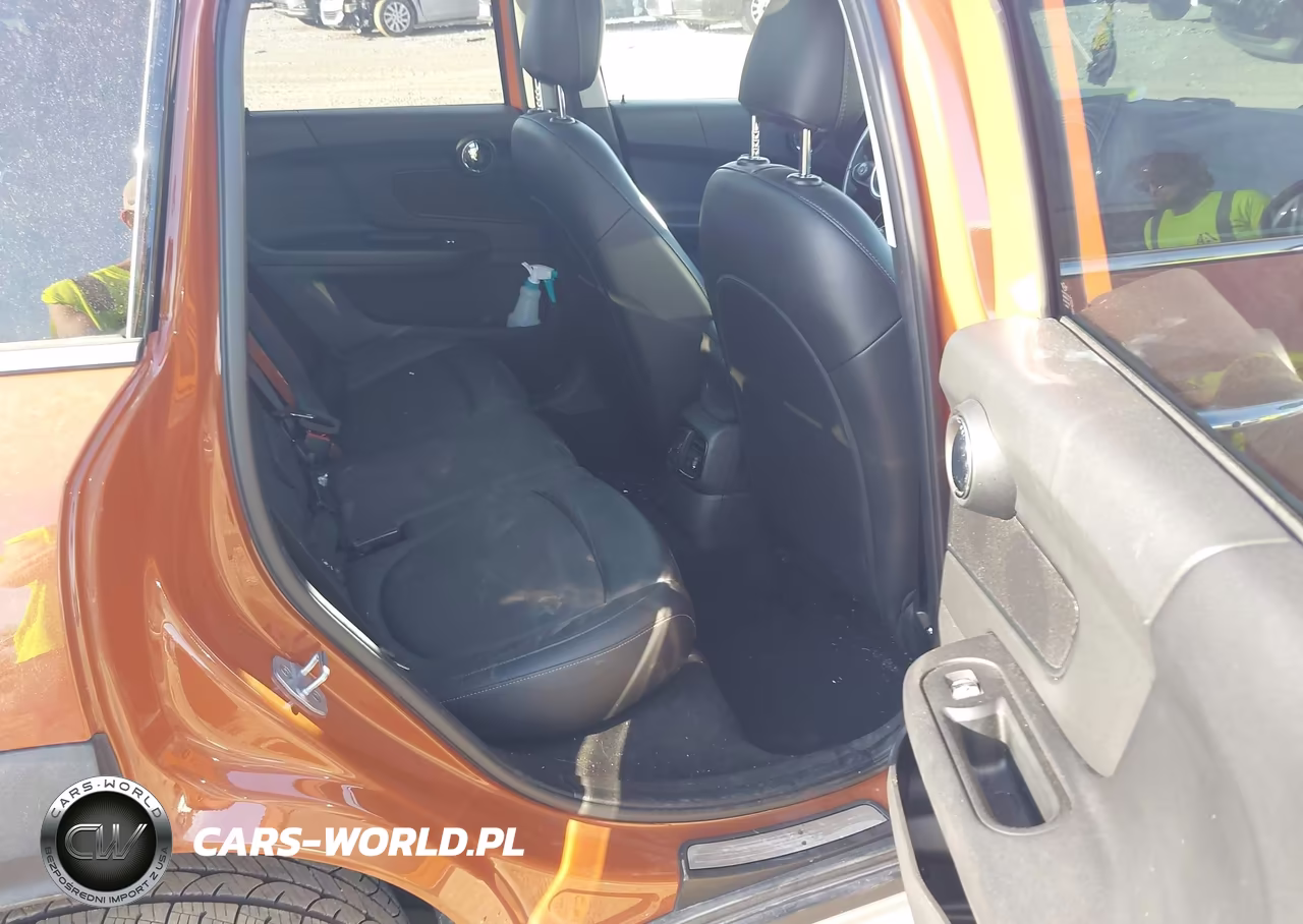 2018 Mini Countryman Cooper VIN:WMZYS7C3XJ3E09279 - 8