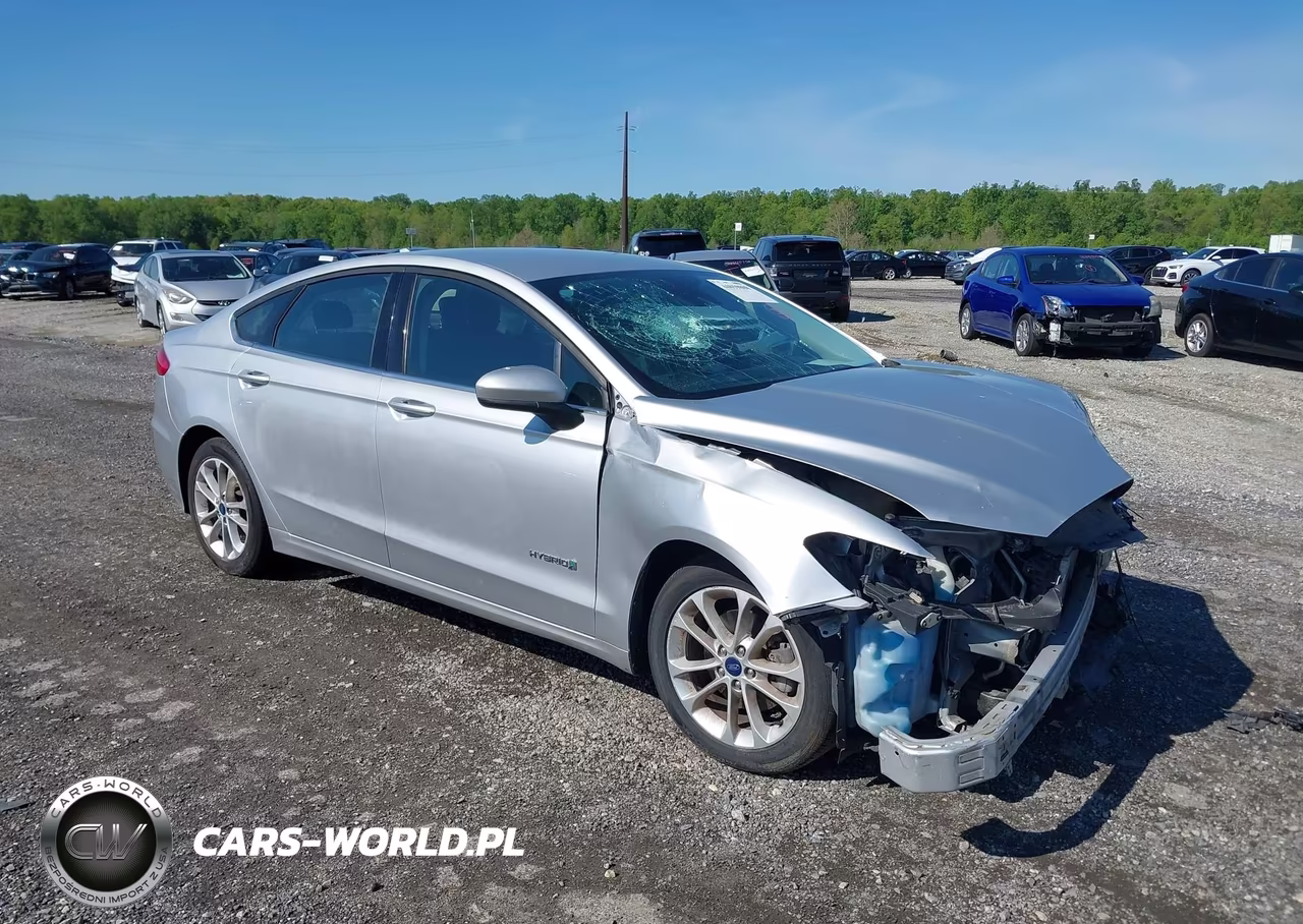 2019 Ford Fusion Hybrid Se – zdjęcie 1 z 17
