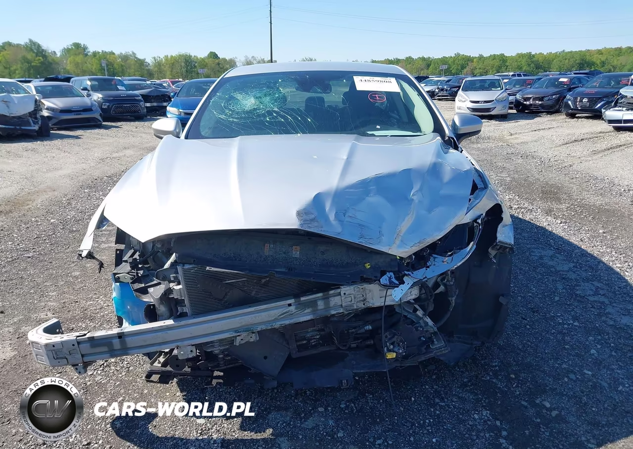 2019 Ford Fusion Hybrid Se VIN:3FA6P0LU0KR107112 - 13