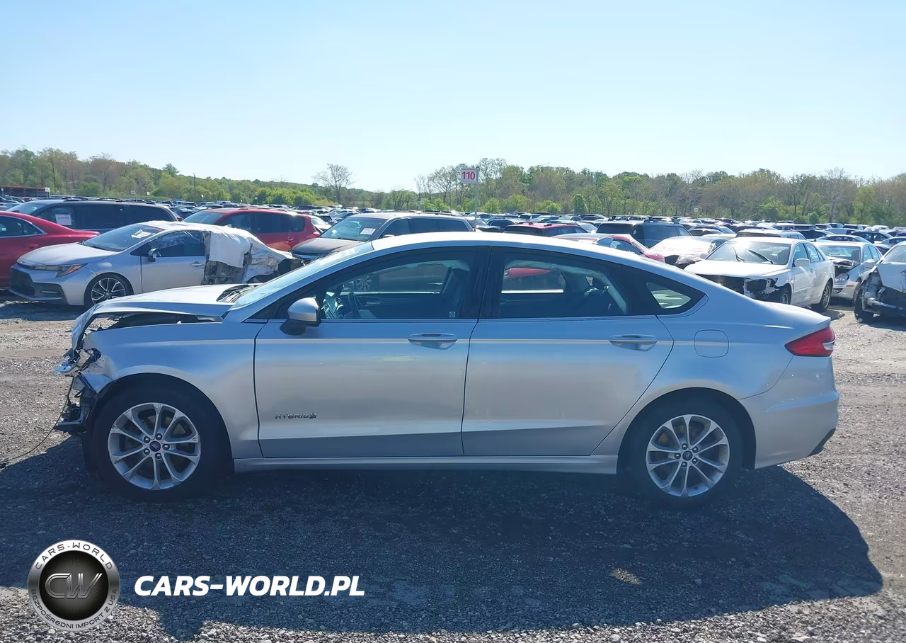 2019 Ford Fusion Hybrid Se VIN:3FA6P0LU0KR107112 - 15