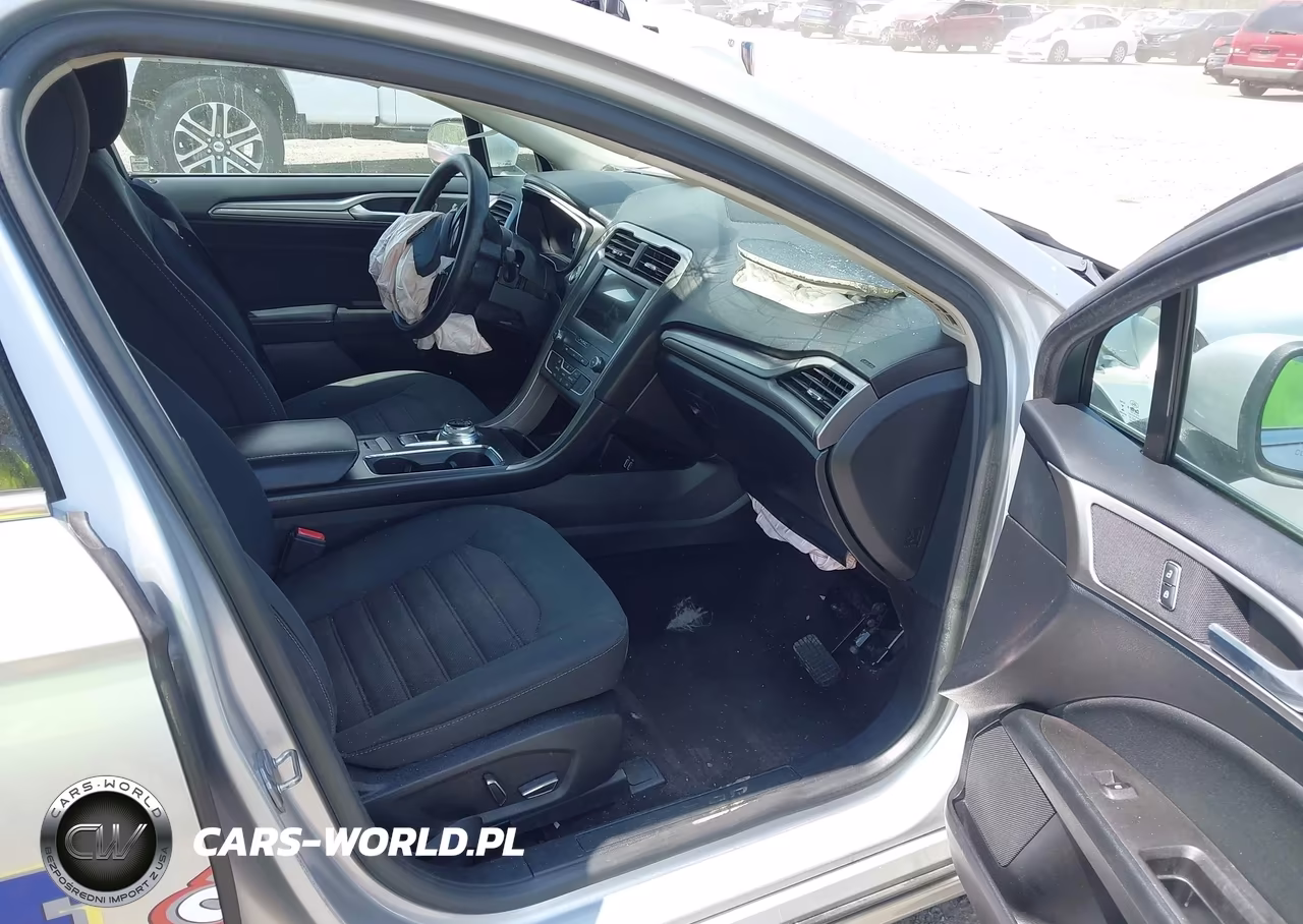 2019 Ford Fusion Hybrid Se VIN:3FA6P0LU0KR107112 - 5