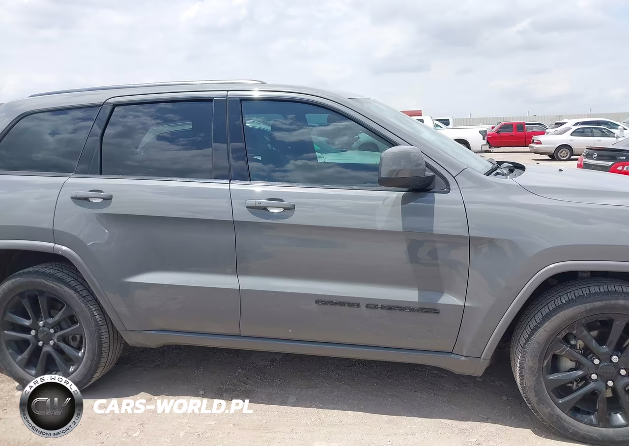 2020 Jeep Grand Cherokee Altitude 4X2 VIN:1C4RJEAG7LC202740 - 13