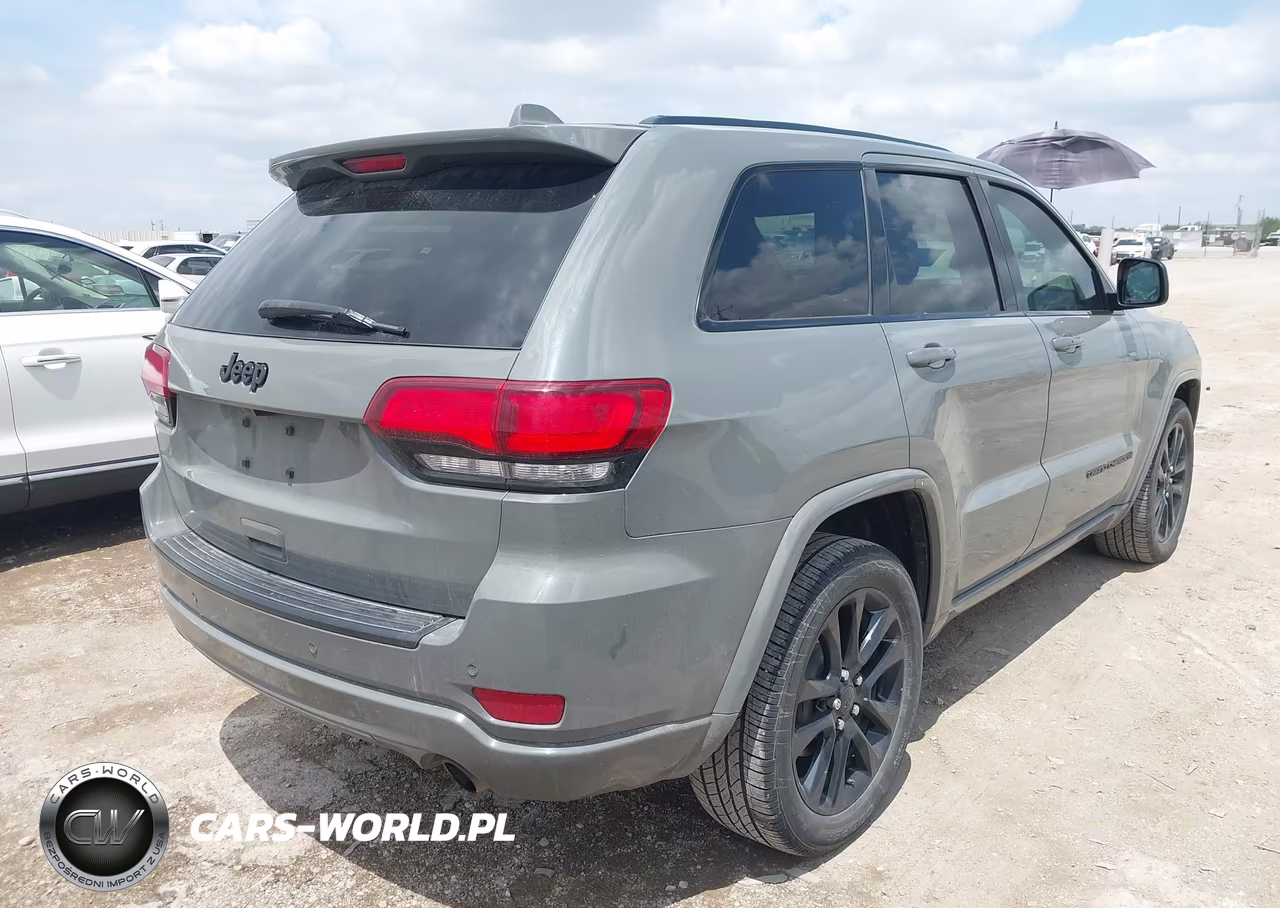2020 Jeep Grand Cherokee Altitude 4X2 VIN:1C4RJEAG7LC202740 - 4