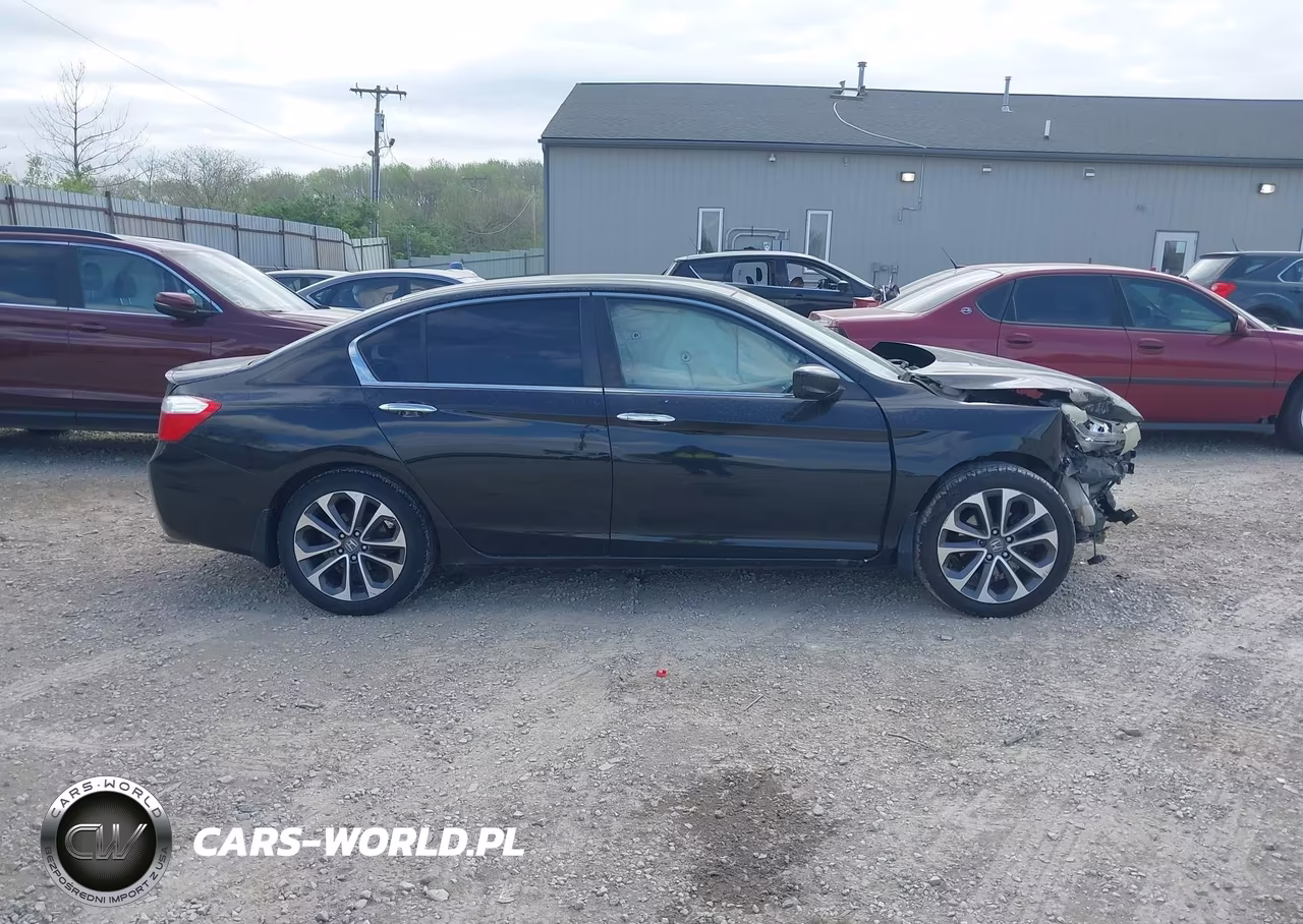 2015 Honda Accord Sport VIN:1HGCR2F51FA198576 - 13