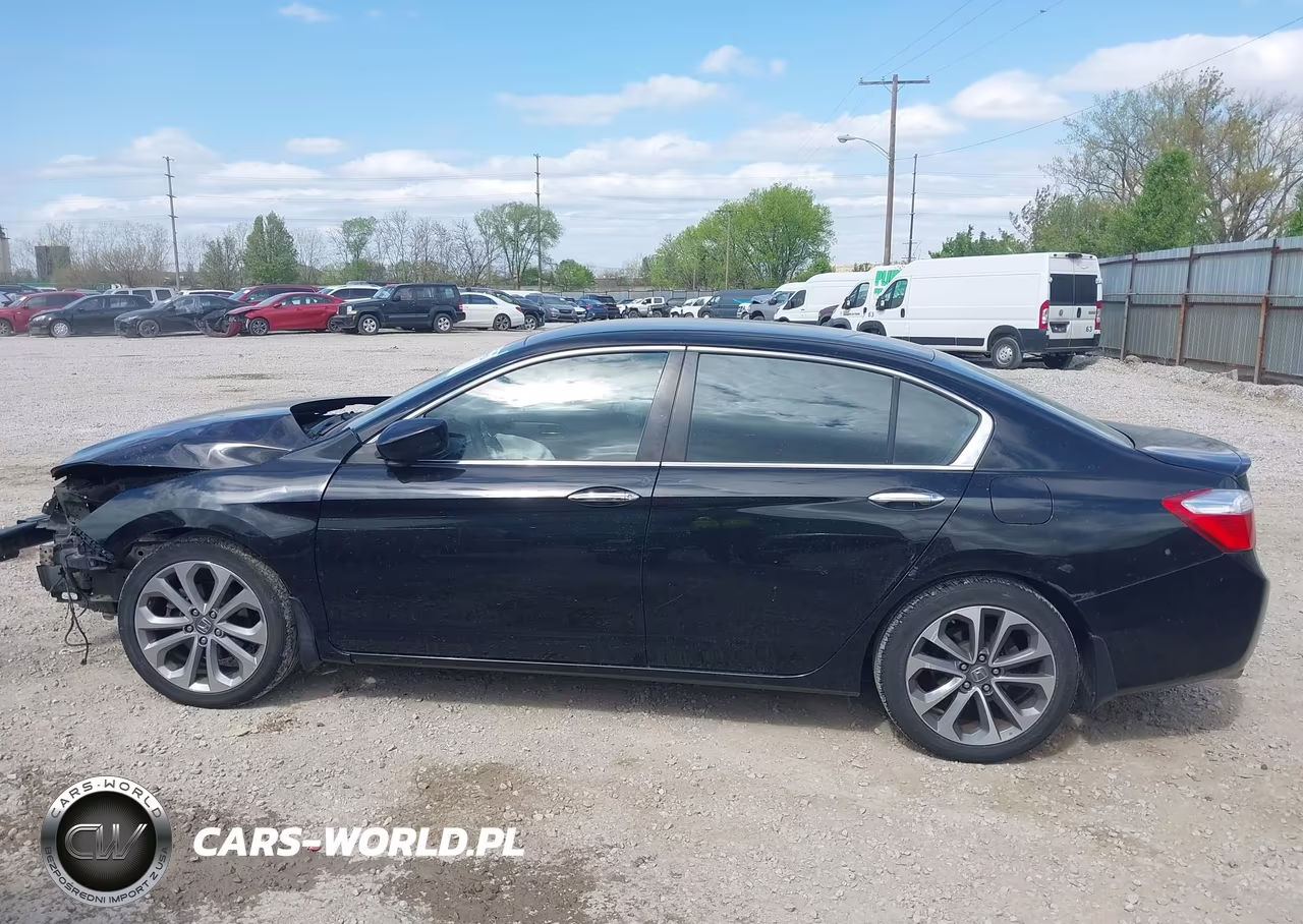 2015 Honda Accord Sport VIN:1HGCR2F51FA198576 - 14