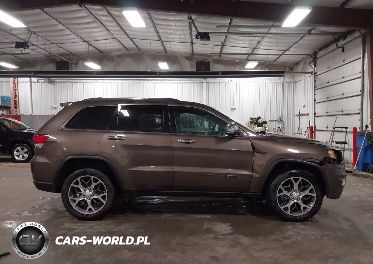 2020 Jeep Grand Cherokee Limited 4X4 VIN:1C4RJFBT9LC158371 - 14
