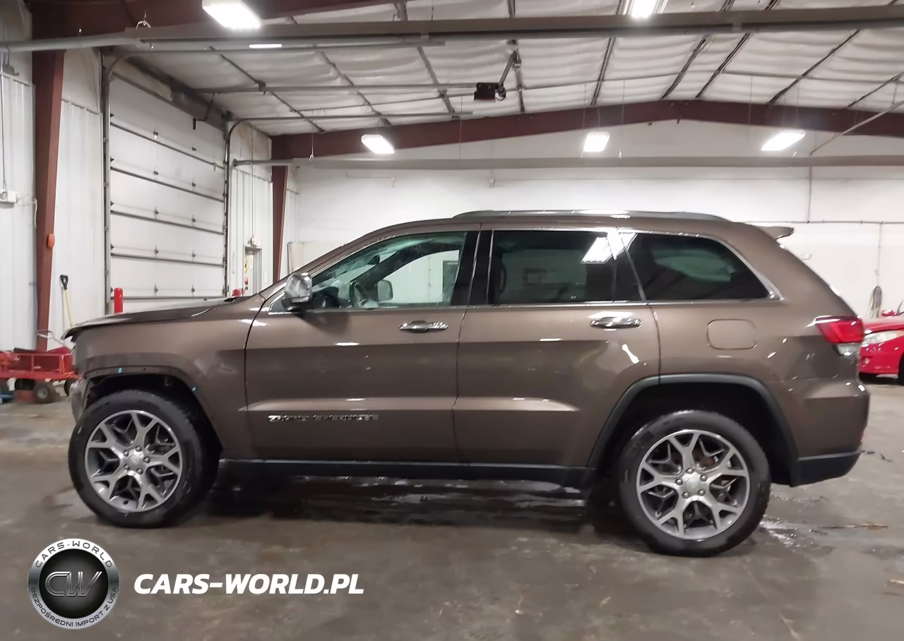 2020 Jeep Grand Cherokee Limited 4X4 VIN:1C4RJFBT9LC158371 - 15