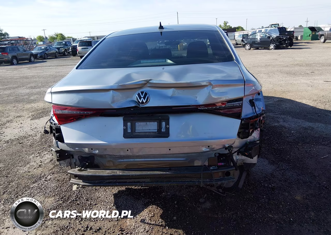 2025 Volkswagen Jetta 1.5T Sport VIN:3VWBX7BU7SM051652 - 17
