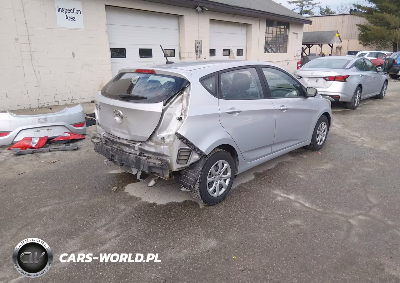 2014 Hyundai Accent Gs VIN:KMHCT5AE4EU173172 - 4