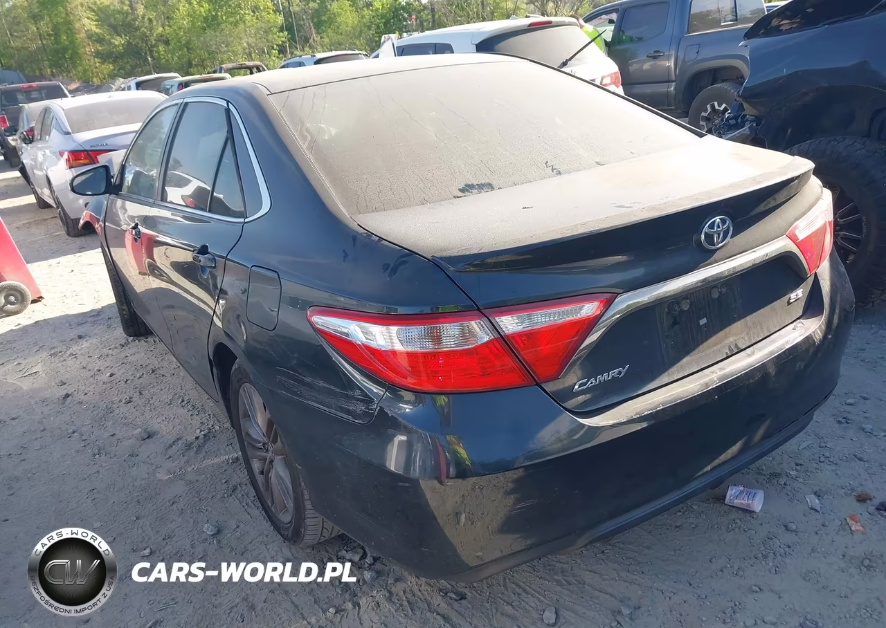 2015 Toyota Camry Se VIN:4T1BF1FK8FU016739 - 3