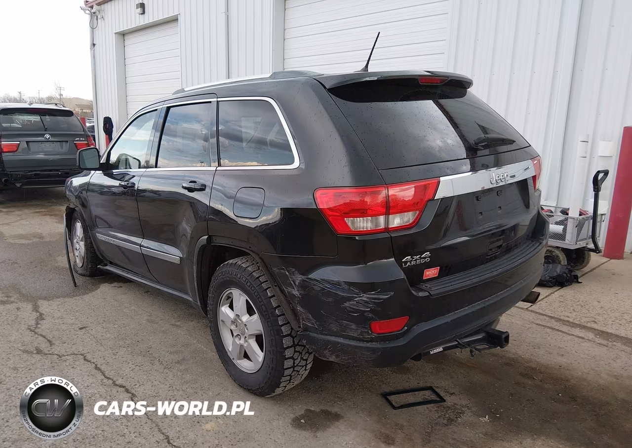 2012 Jeep Grand Cherokee Laredo VIN:1C4RJFAG6CC200208 - 3