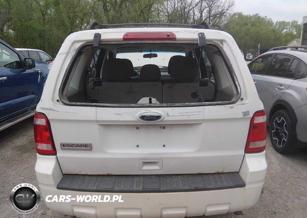 2011 Ford Escape Xls VIN:1FMCU9C74BKA27588 - 6