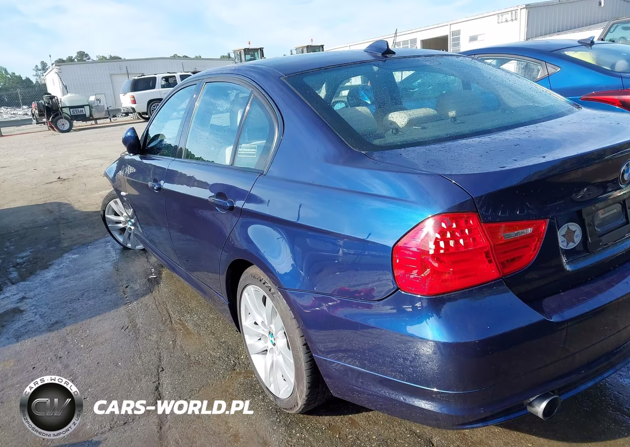 2011 BMW 335I xDrive VIN:WBAPL5G50BNN23039 - 3