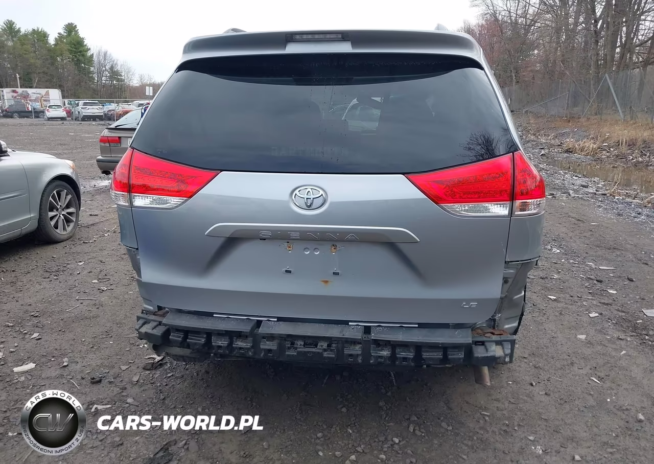2012 Toyota Sienna Le V6 8 Passenger VIN:5TDKK3DC8CS275612 - 16
