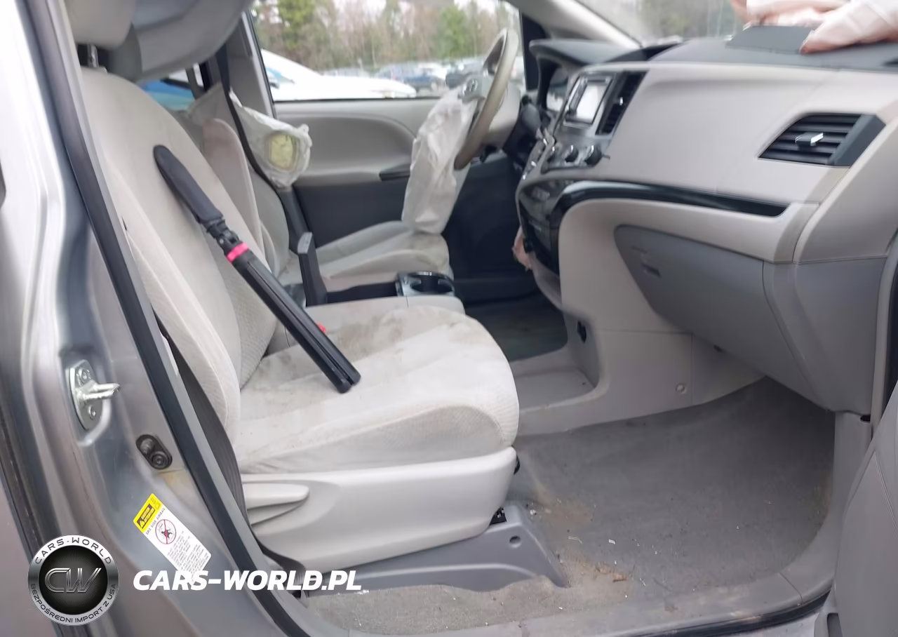 2012 Toyota Sienna Le V6 8 Passenger VIN:5TDKK3DC8CS275612 - 5