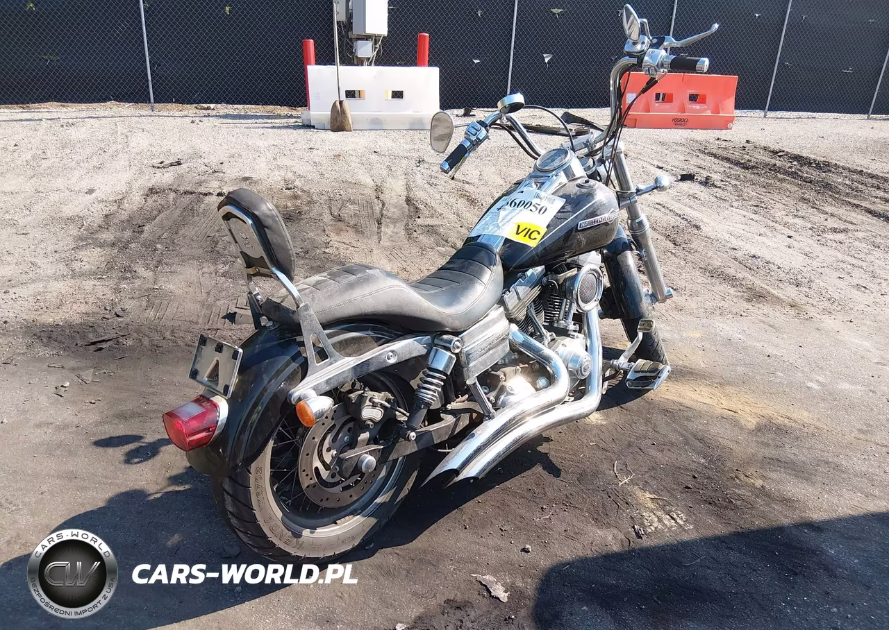 2011 Harley-Davidson Fxdc VIN:1HD1GV412BC306150 - 4