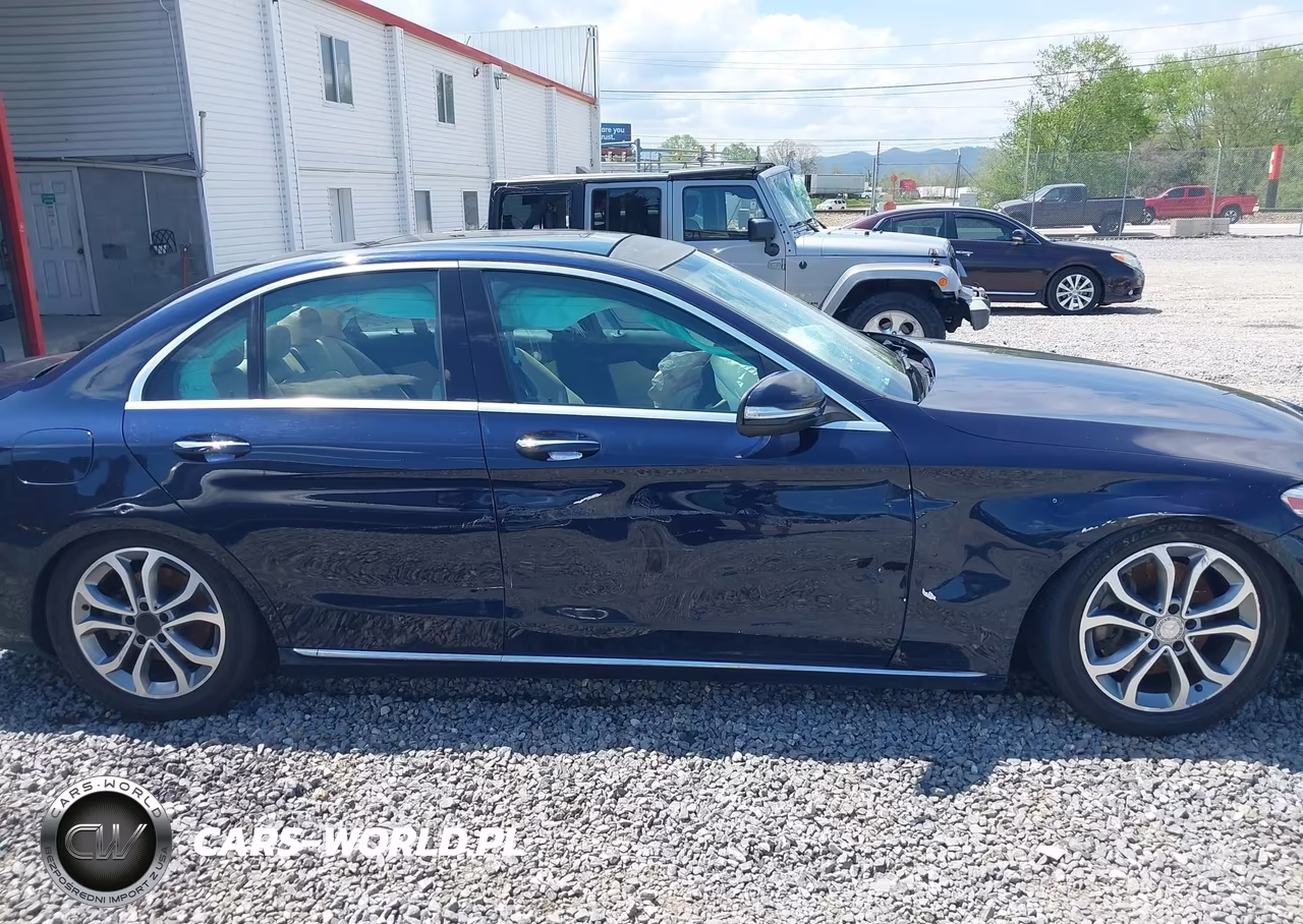 2015 Mercedes-Benz C 300 4Matic VIN:55SWF4KBXFU012115 - 13