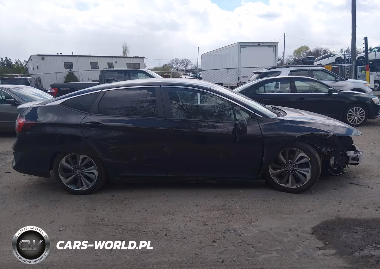 2018 Honda Clarity Plug-In Hybrid Touring VIN:JHMZC5F38JC017222 - 14