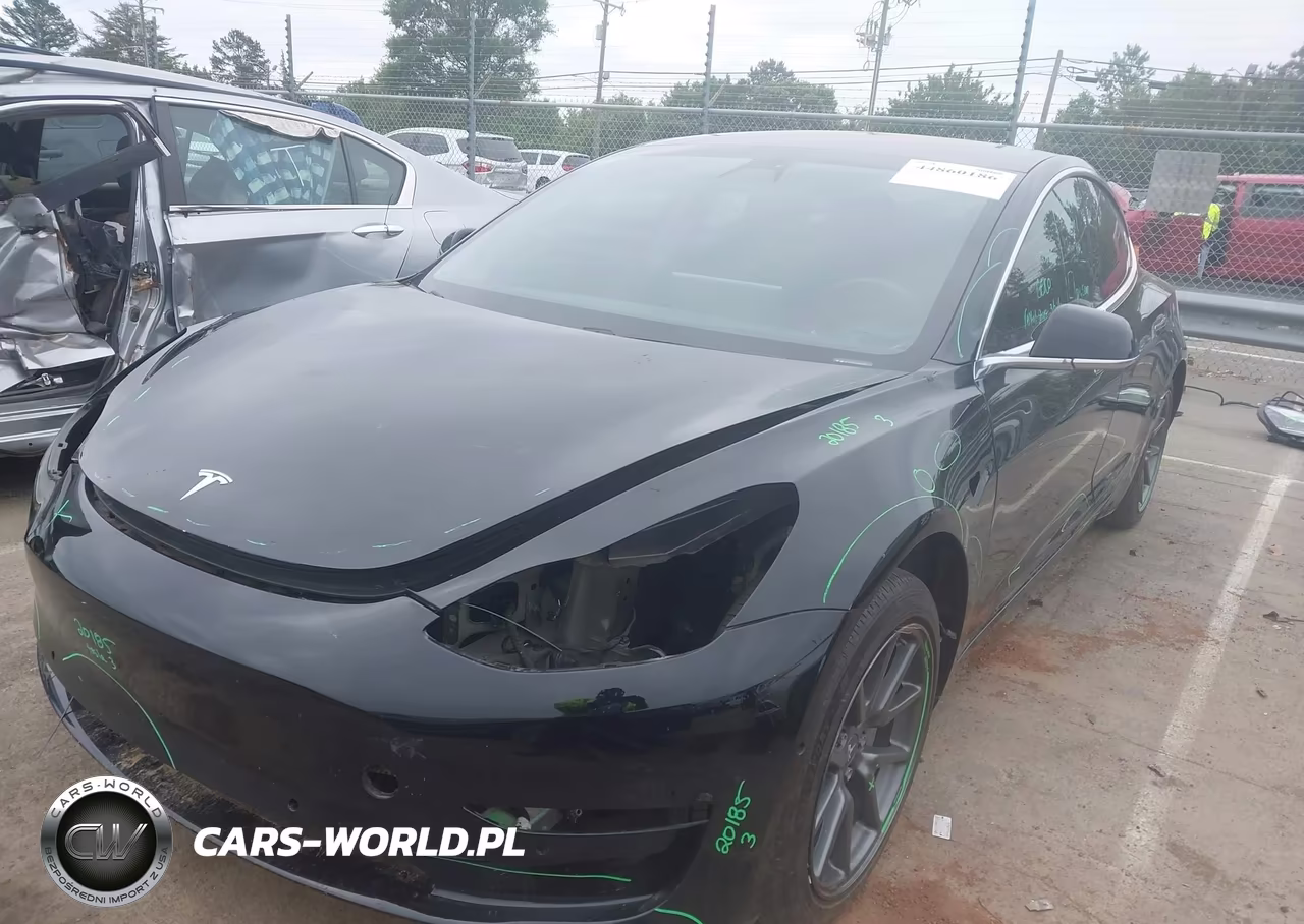 2018 Tesla Model 3 Long Range-Mid Range VIN:5YJ3E1EA8JF157221 - 2