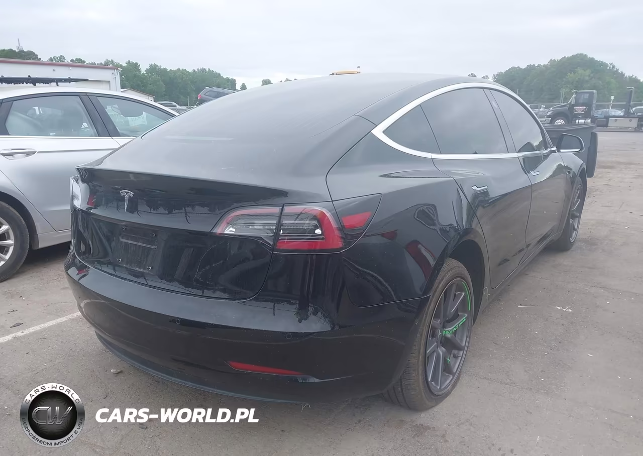 2018 Tesla Model 3 Long Range-Mid Range VIN:5YJ3E1EA8JF157221 - 4