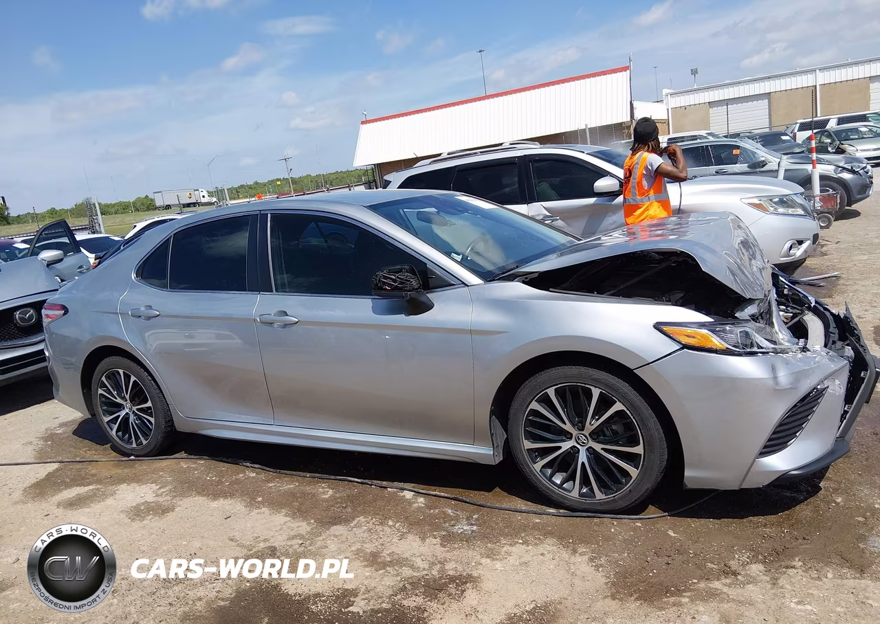 2020 Toyota Camry Se VIN:4T1G11AK7LU892998 - 13
