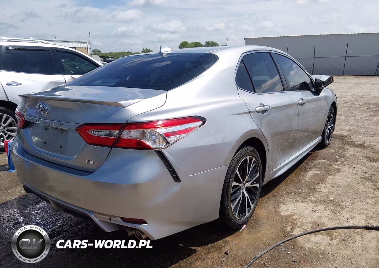 2020 Toyota Camry Se VIN:4T1G11AK7LU892998 - 4