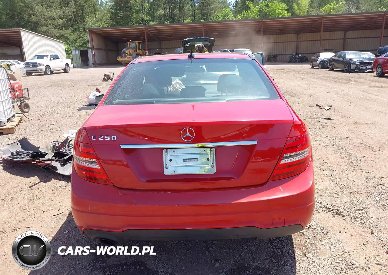 2013 Mercedes-Benz C 250 Sport VIN:WDDGF4HB1DR251952 - 17