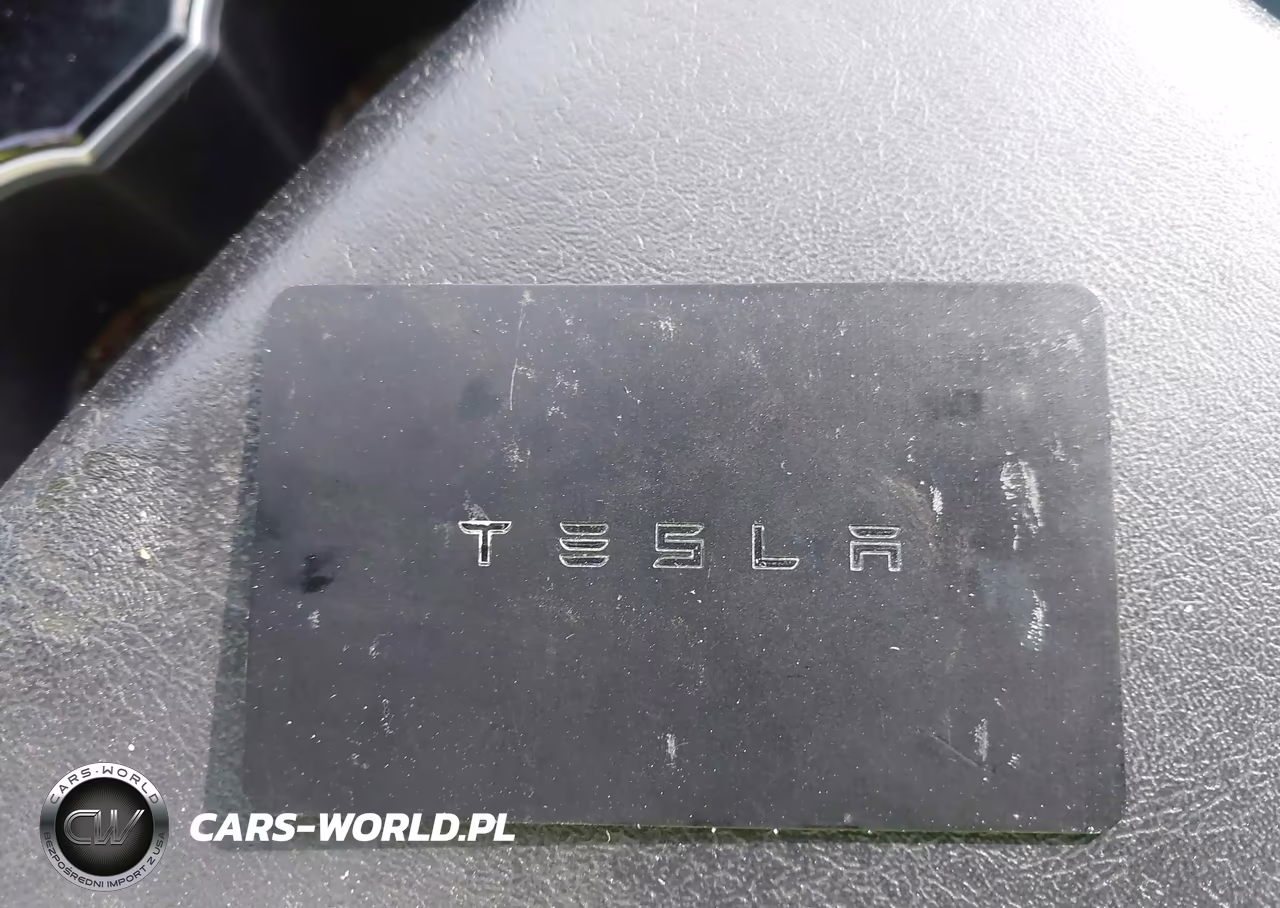 2018 Tesla Model 3 Long Range-Mid Range VIN:5YJ3E1EA6JF151577 - 11