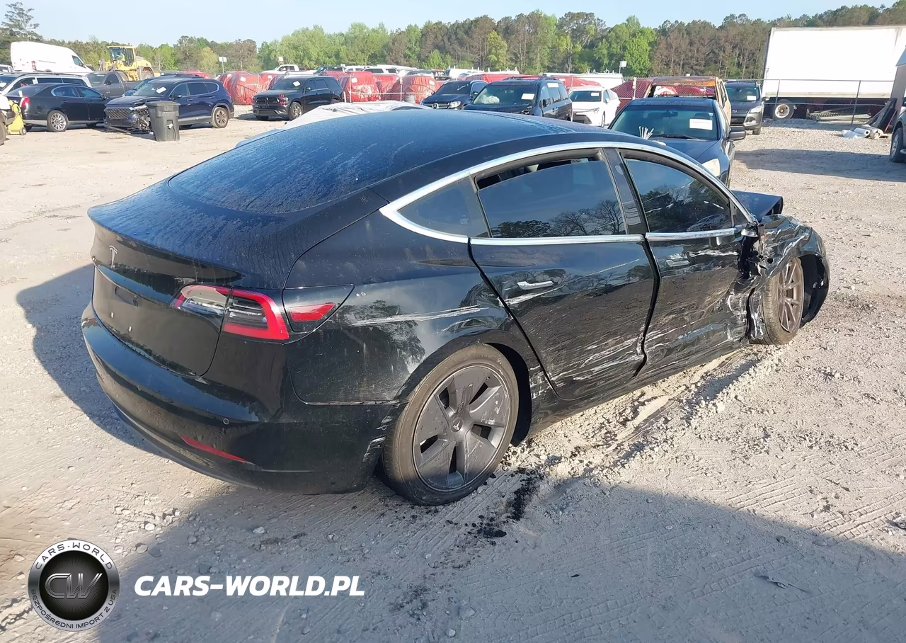 2018 Tesla Model 3 Long Range-Mid Range VIN:5YJ3E1EA6JF151577 - 4
