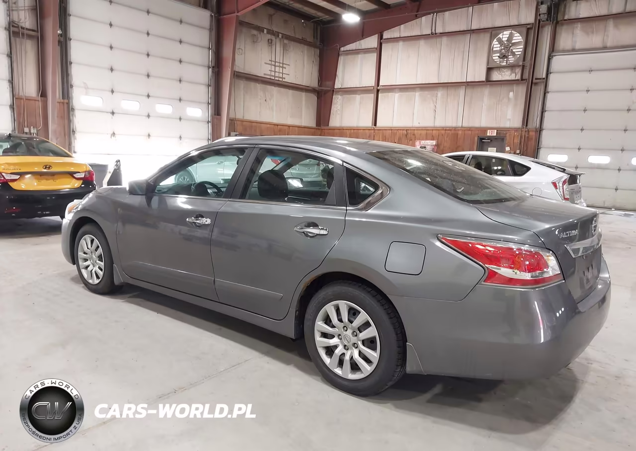 2015 Nissan Altima 2.5 S VIN:1N4AL3AP8FN390551 - 3