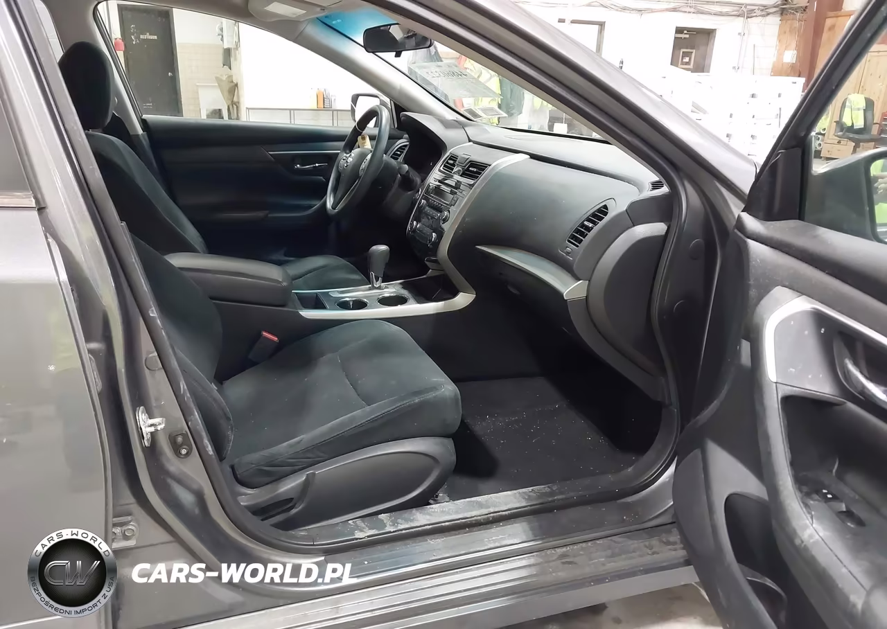 2015 Nissan Altima 2.5 S VIN:1N4AL3AP8FN390551 - 5