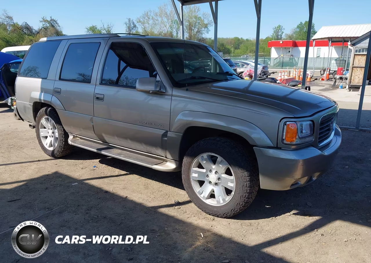 2000 Cadillac Escalade Standard