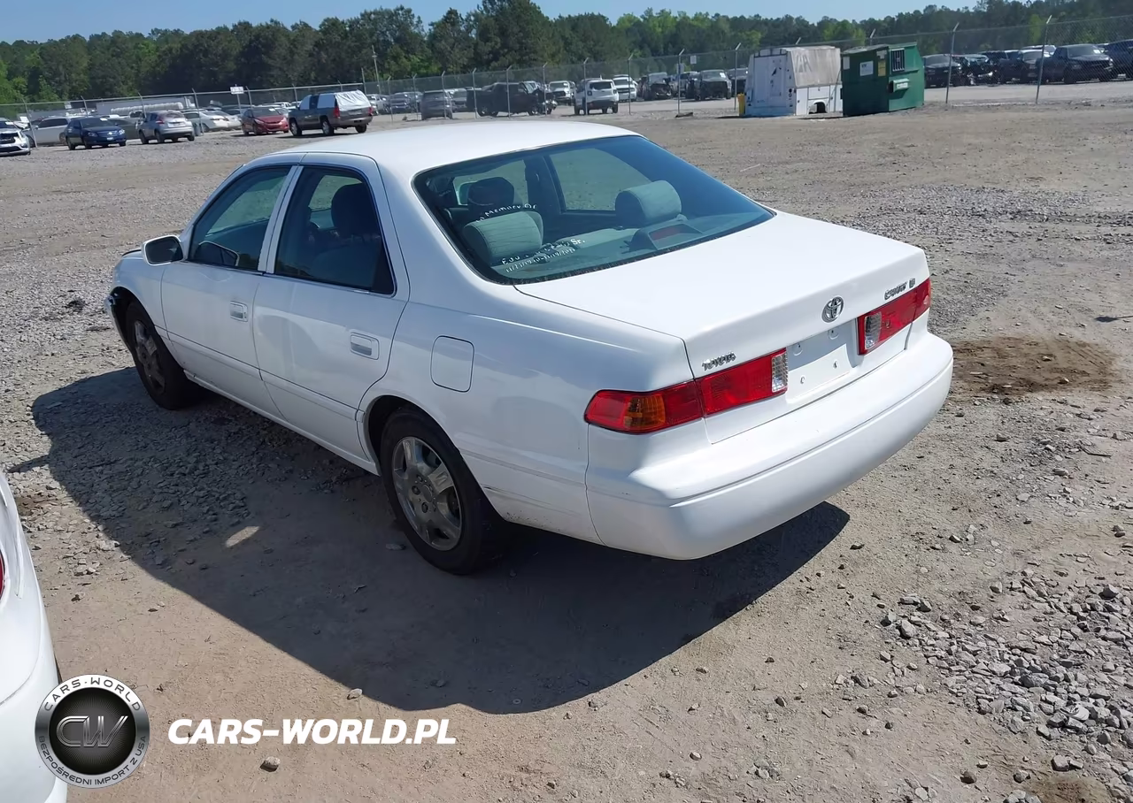 2001 Toyota Camry Le VIN:4T1BG22K41U773719 - 3