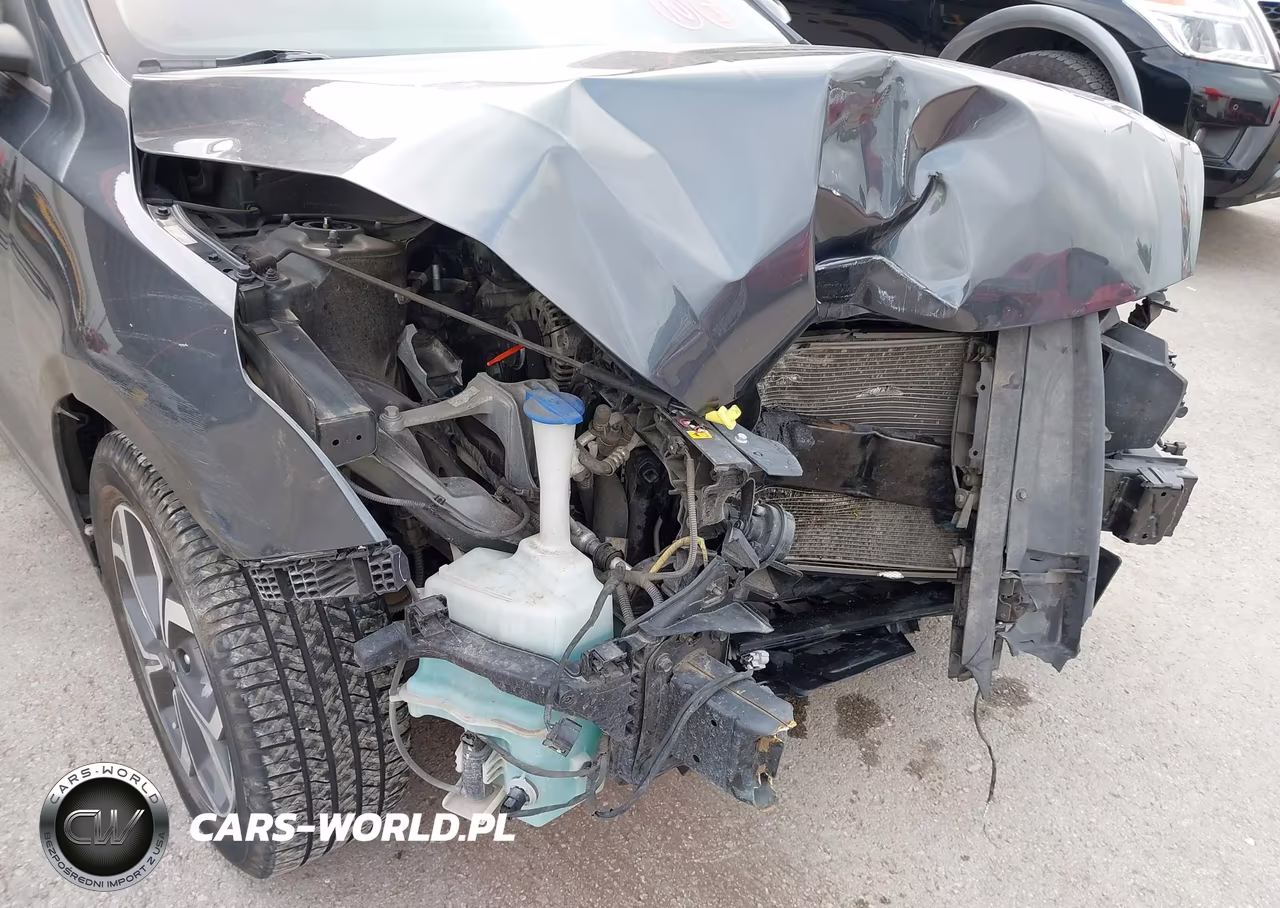 2019 Kia Forte Lxs VIN:3KPF24AD6KE111143 - 18