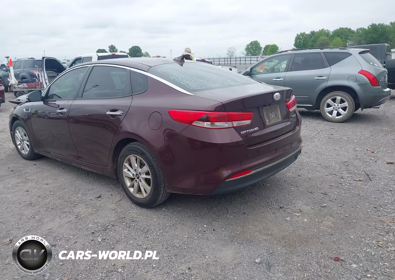 2018 Kia Optima VIN:5XXGT4L31JG232223 - 3