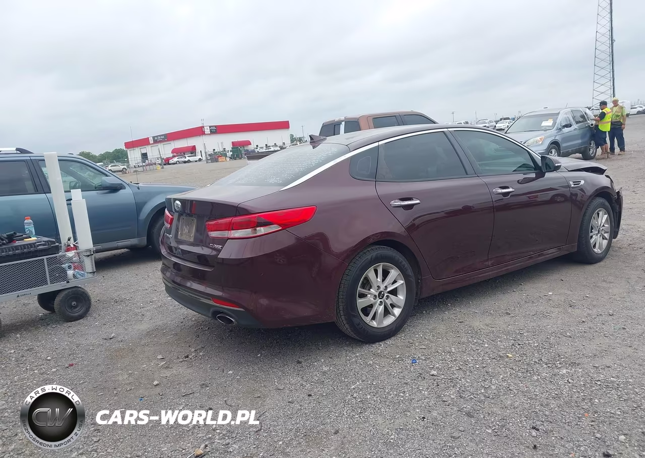 2018 Kia Optima VIN:5XXGT4L31JG232223 - 4