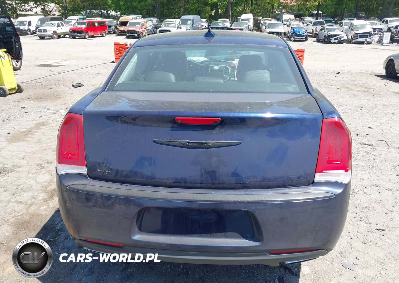 2016 Chrysler 300C VIN:2C3CCAEGXGH343344 - 17