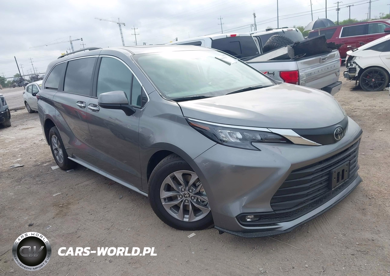 2026 Toyota Sienna Xle